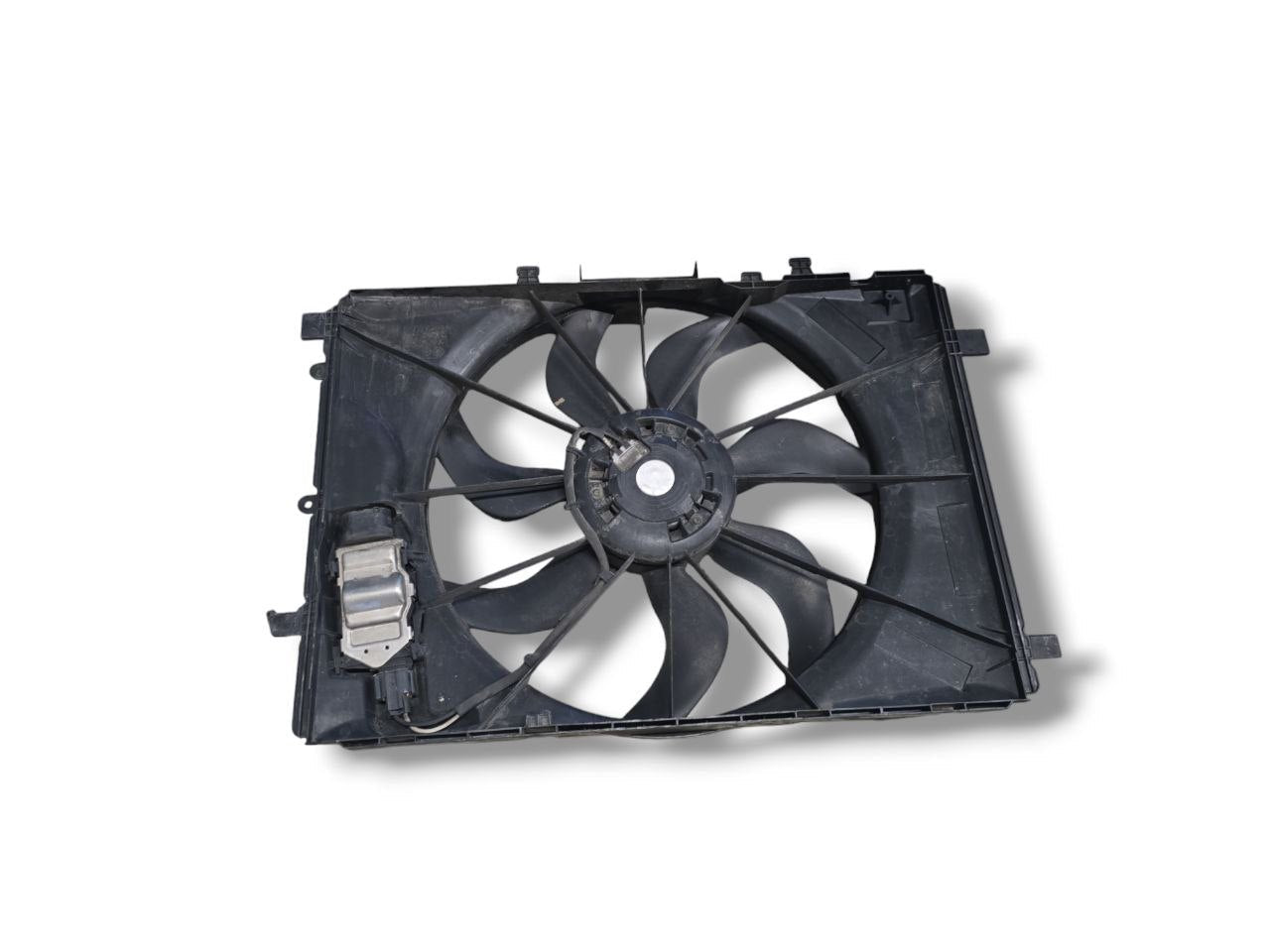 Mercedes - Benz Class B w246 1.5 Diesel Radiator Fan Code: A2465000064 (2011 - 2018) - F&P CRASH SRLS - Used Parts