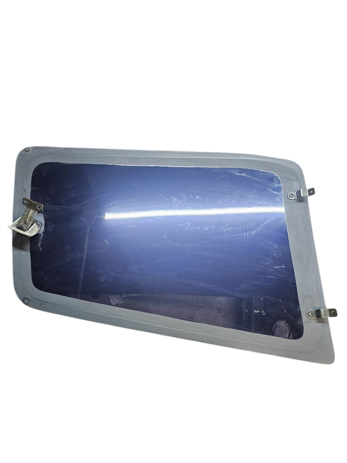 Glass / Right Rear Hinged Window Mitsubishi Pajero V60 (1999 - 2006) - F&P CRASH SRLS - Used Parts