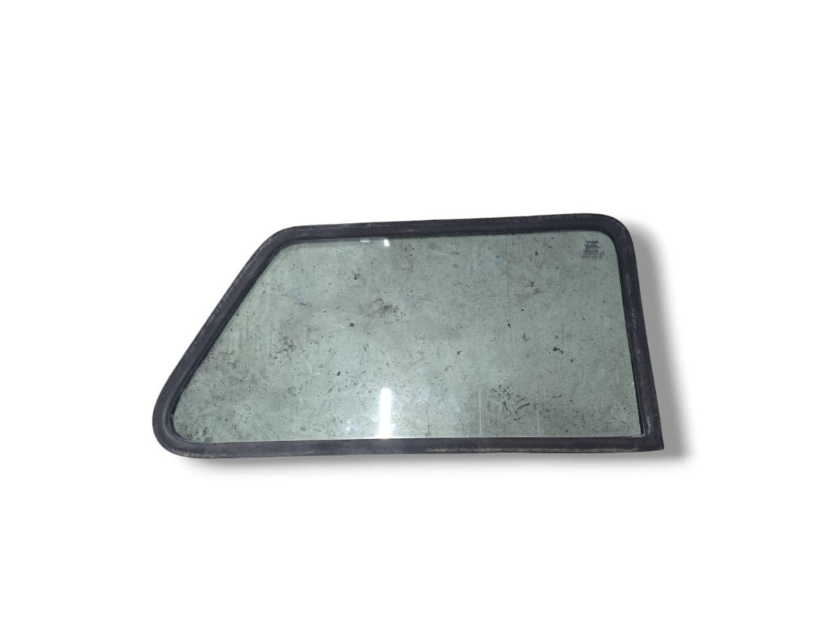 Vetro Finestrino Posteriore Destro Seat Marbella (1986 - 1998) - F&amp;P CRASH SRLS - Ricambi Usati