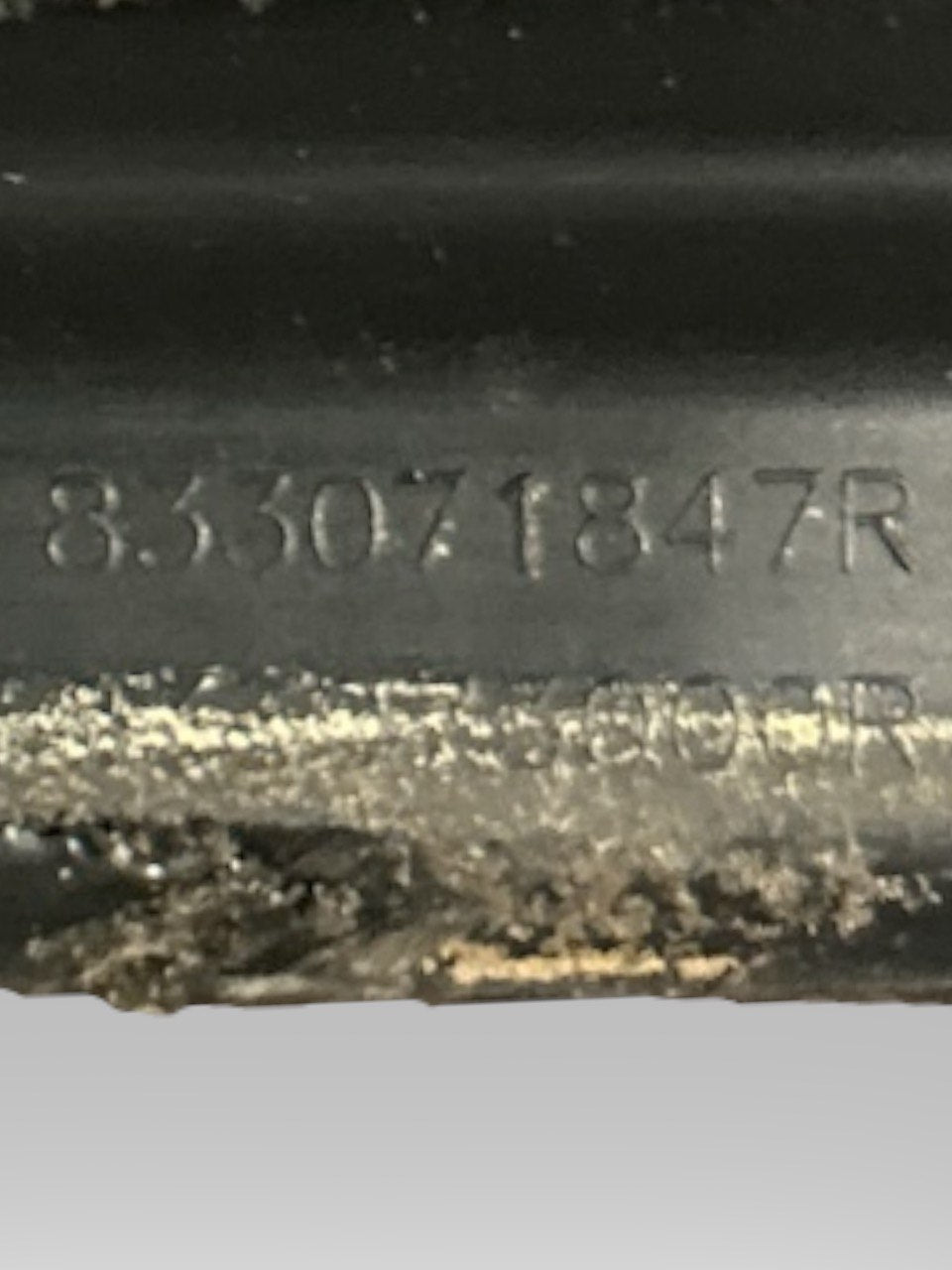 Vetro Fisso Posteriore Sinistro Renault Kadjar (2015 > ) cod . 833071847R - F&P CRASH SRLS - Ricambi Usati