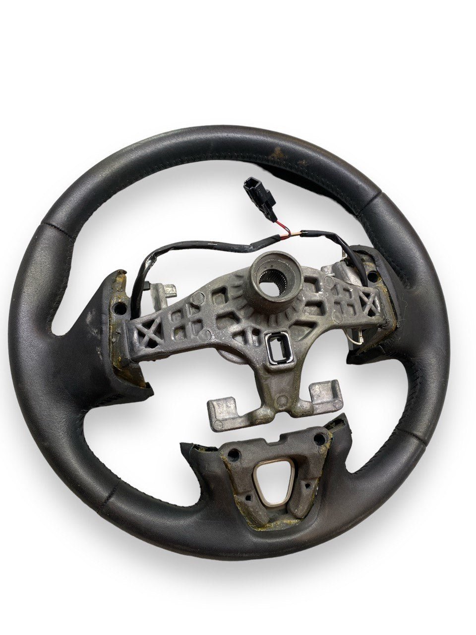 Volante 3 razze con comandi Renault Megane III serie 1.5 dci ( 2010 ) cod. 484307102R - F&P CRASH SRLS - Ricambi Usati