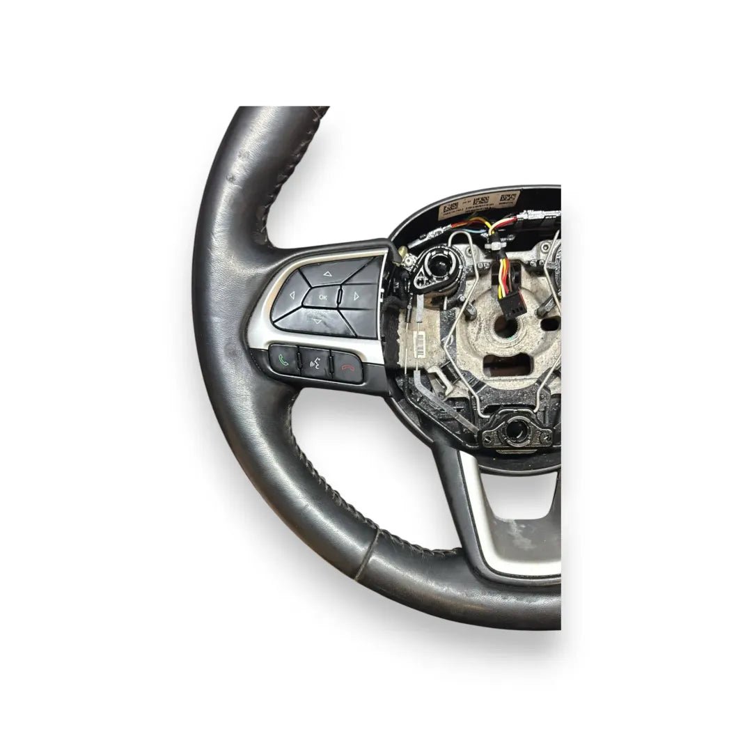 Dettaglio Volante Jeep Compass II dal 2021 OEM 735768456 - foto 5
