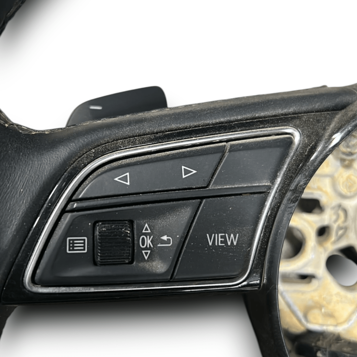 Volante / sterzo audi a3 8y cod:82A419091AA (2020 >) - F&P CRASH SRLS - Ricambi Usati
