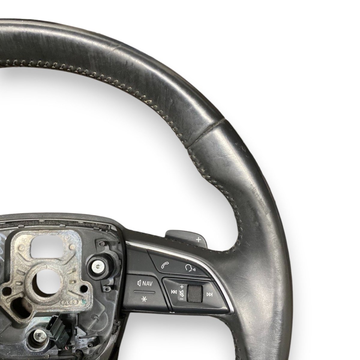 Volante / sterzo audi a4 b9 Cod: 4m0419689 (2015 - 2024) - F&P CRASH SRLS - Ricambi Usati