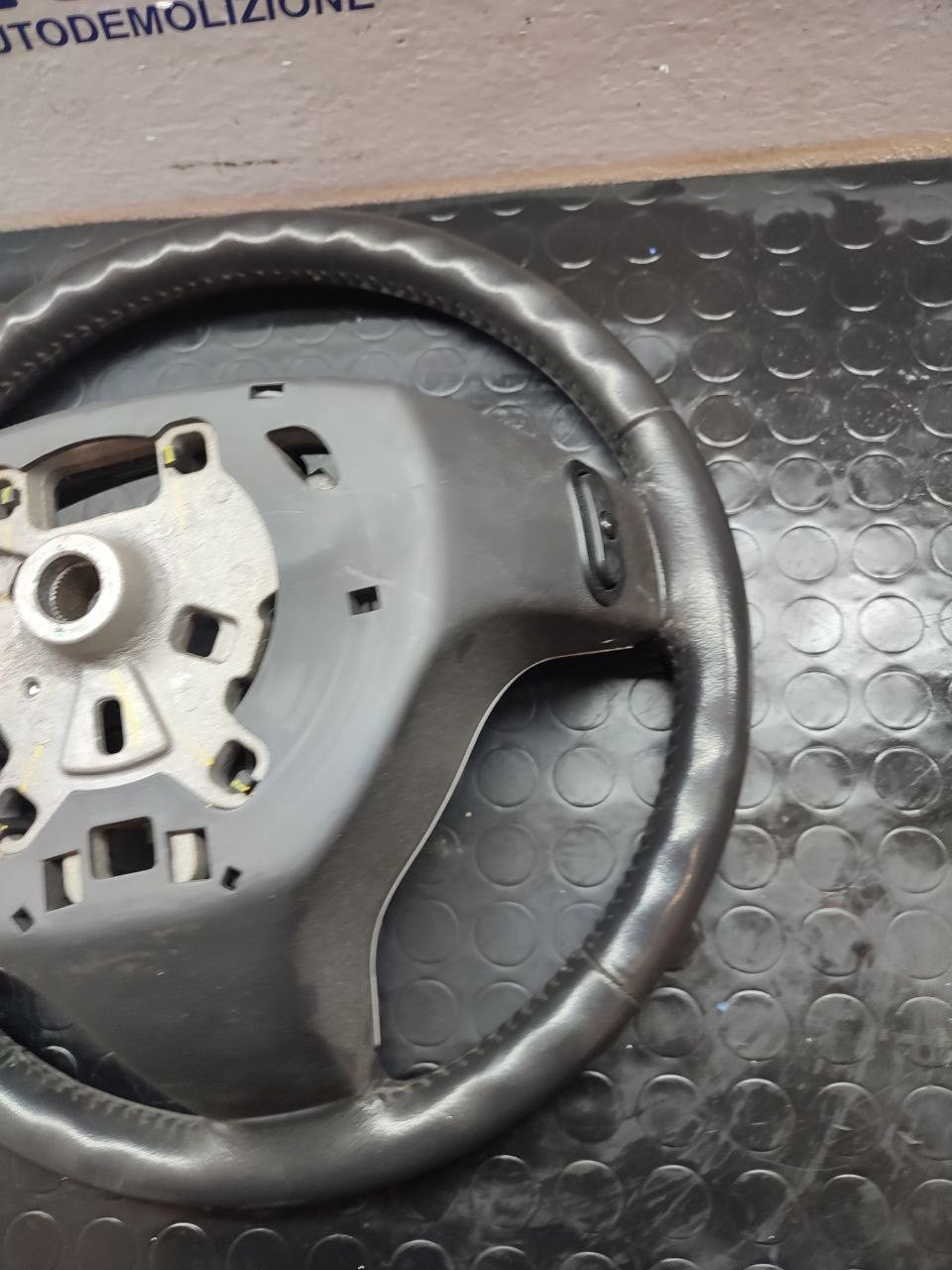 Volante / sterzo Chrysler Grand Voyager 2008 con comandi multifunzione - F&P CRASH SRLS - Ricambi Usati