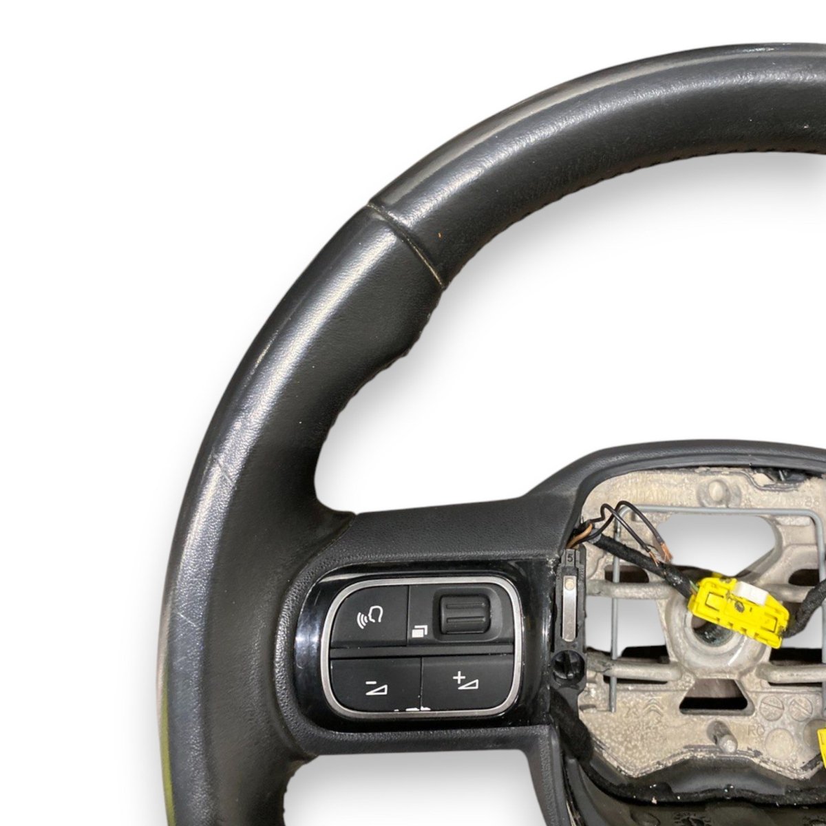 Volante / sterzo citroen c3 iii Cod: 34228597d (2016 - ) - F&P CRASH SRLS - Ricambi Usati