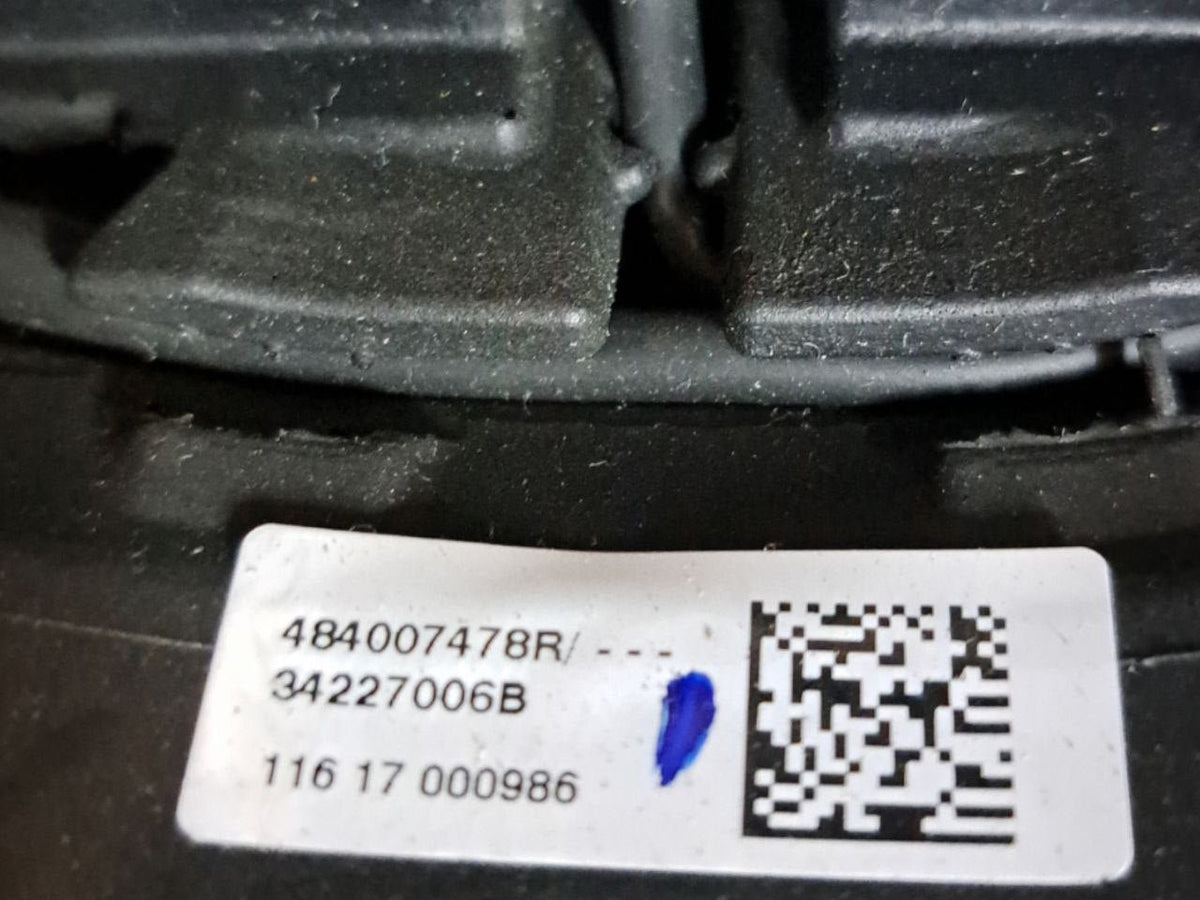 Volante / Sterzo + Comandi al Volante In Pelle Nero Dacia Sandero (2017) COD:484007478R - F&P CRASH SRLS - Ricambi Usati