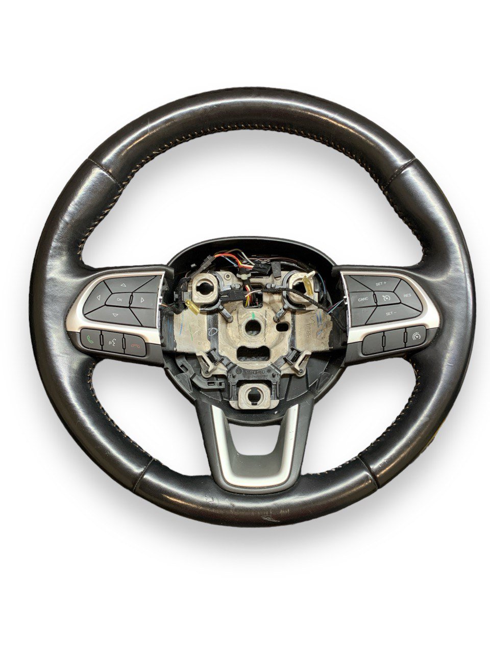 Volante Sterzo Con Comandi Al Volante In Pelle Jeep Compass (2022) cod.1049816 - F&P CRASH SRLS - Ricambi Usati