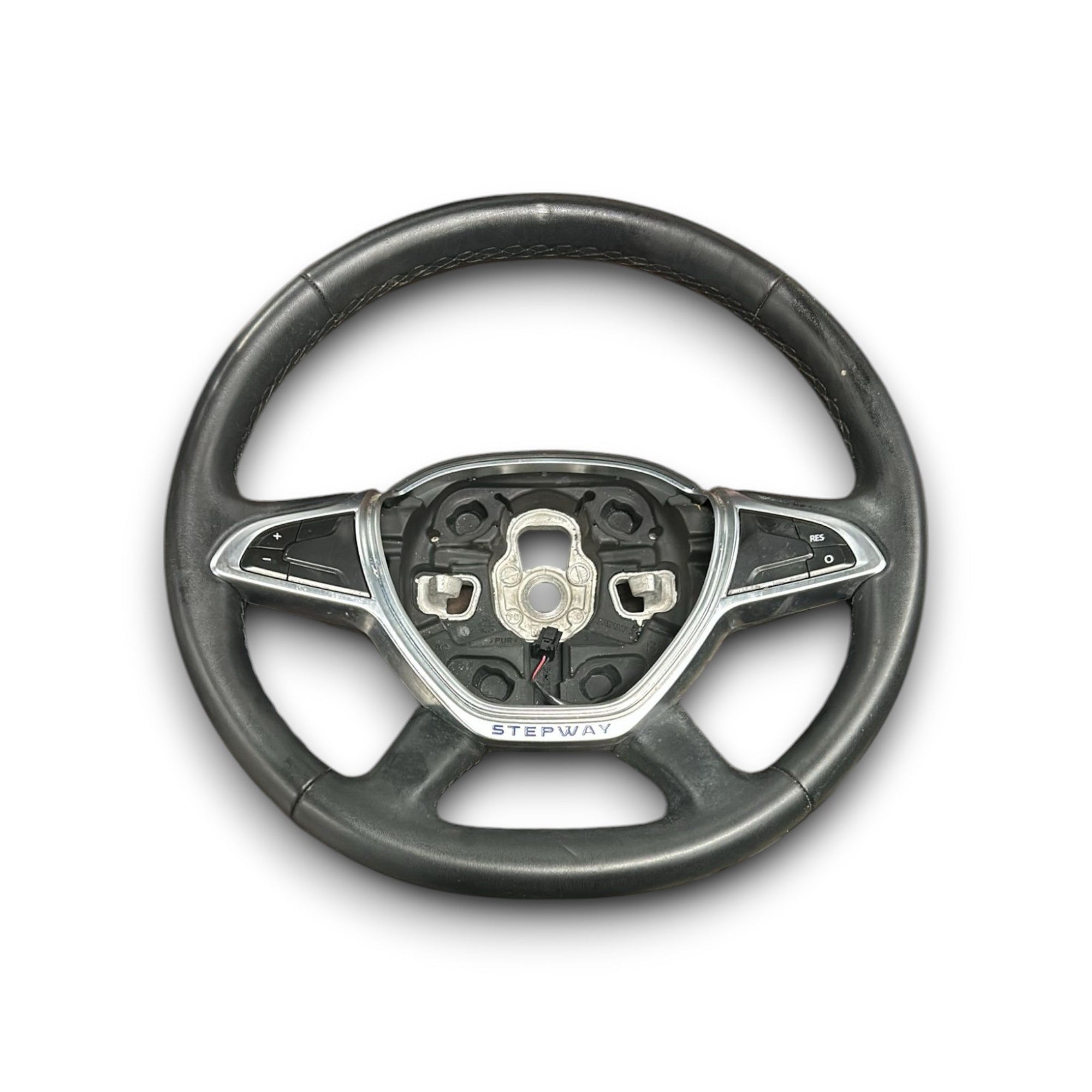 Volante / Sterzo Dacia Sandero II (2012 > 2020 ) cod:484007478R - F&P CRASH SRLS - Ricambi Usati