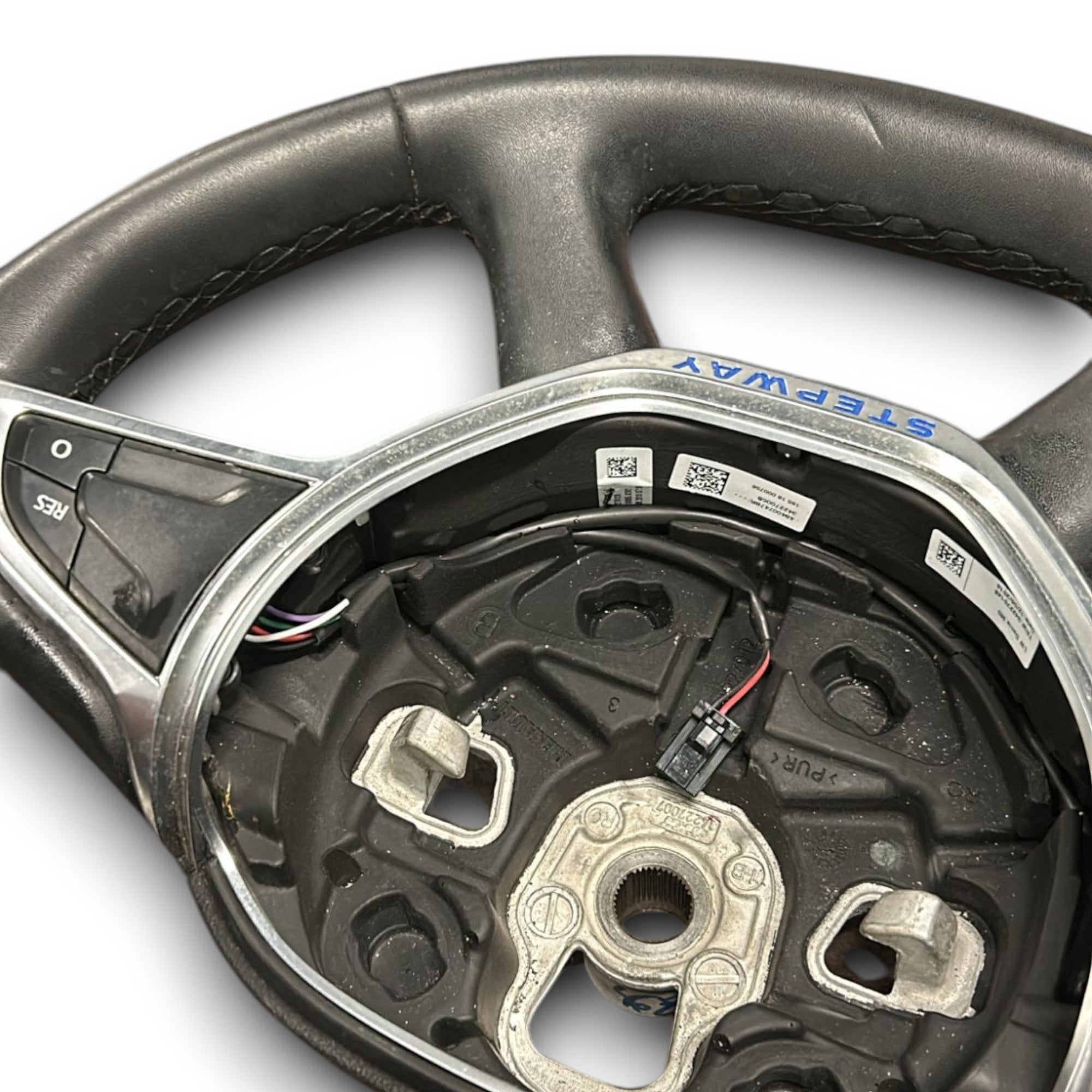 Volante / Sterzo Dacia Sandero II (2012 > 2020 ) cod:484007478R - F&P CRASH SRLS - Ricambi Usati