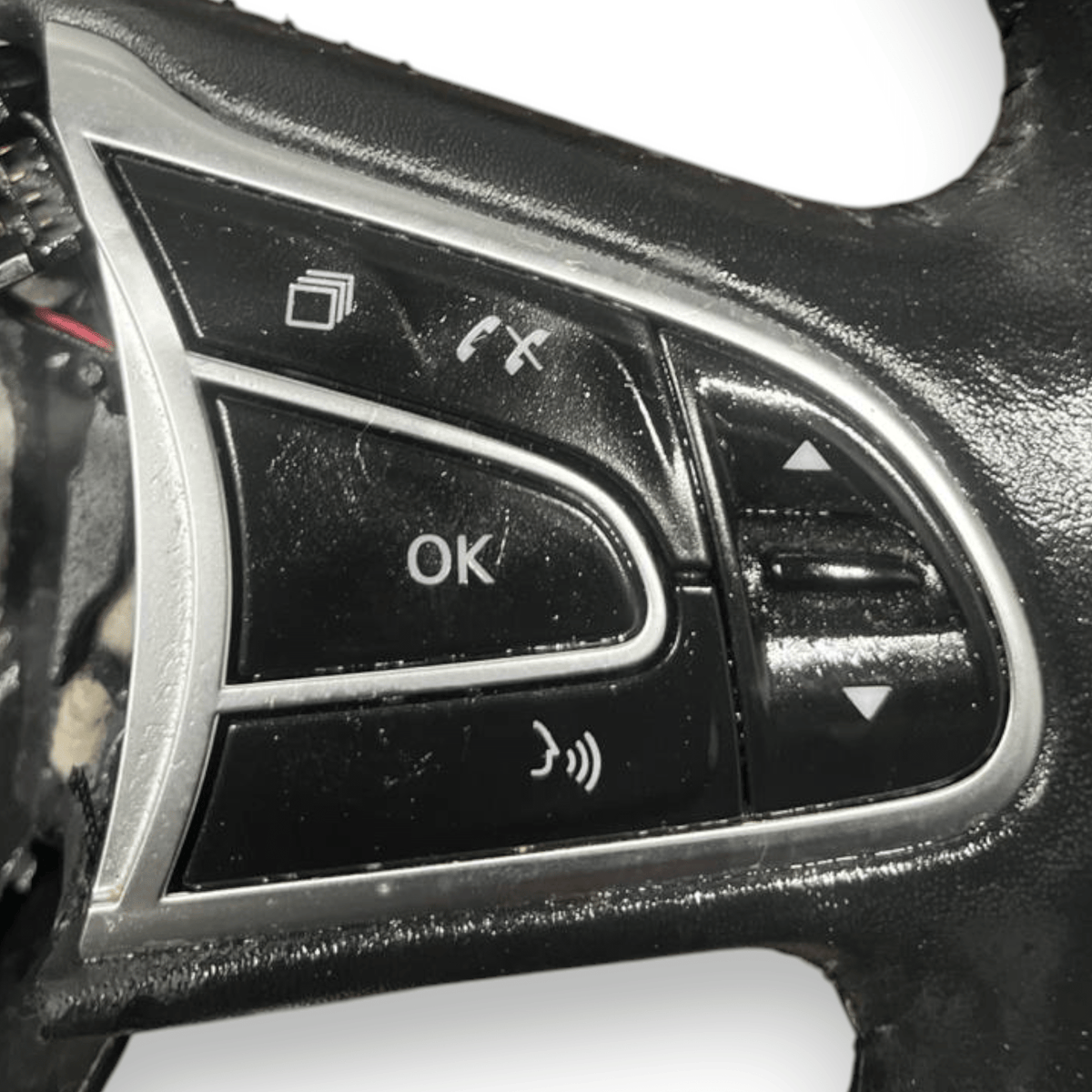 Volante / Sterzo in Pelle Renault Megane IV (2015 - ) cod: 6235699 - F&P CRASH SRLS - Ricambi Usati