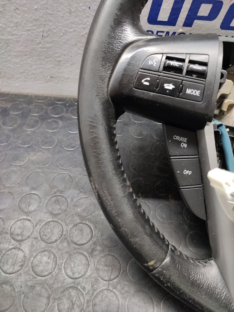 Volante sterzo Mazda Cx - 7 ( 2009 ) - F&P CRASH SRLS - Ricambi Usati