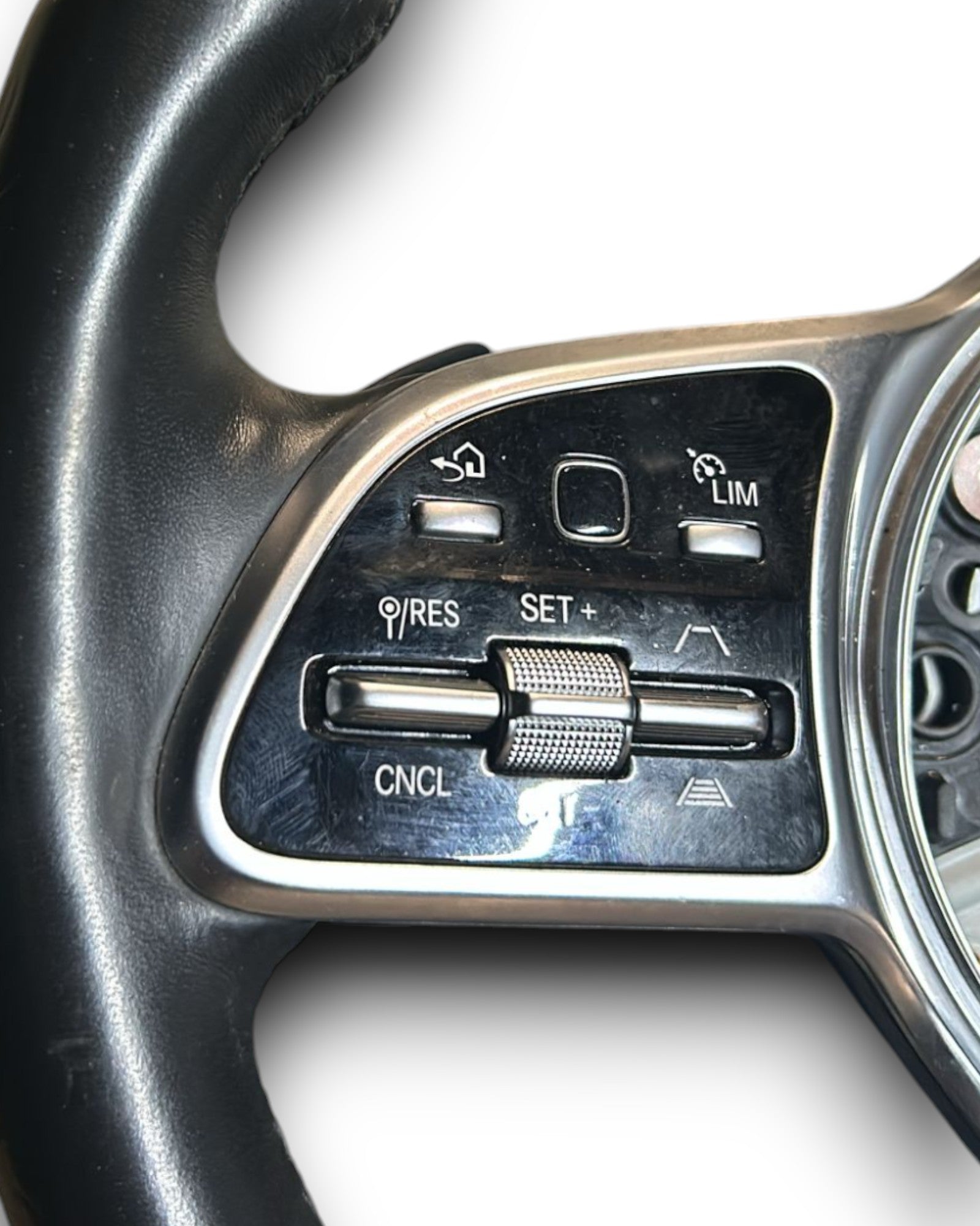 Volante / Sterzo Mercedes Benz Classe A (W177) (2018 > ) cod.A0040053699 - F&P CRASH SRLS - Ricambi Usati
