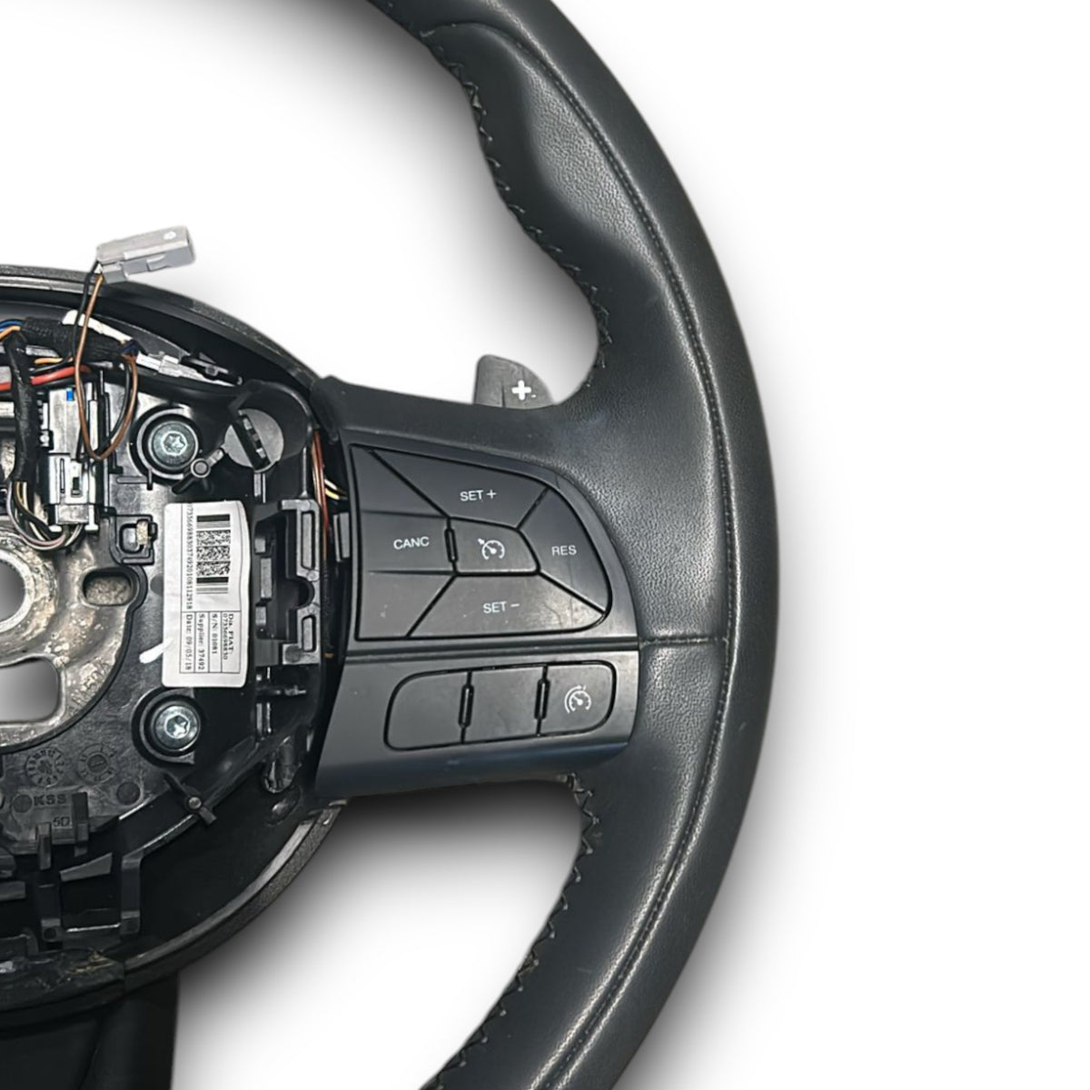 Steering Wheel / Flat Leather Steering Fiat 500 X code.1041989 (2014 > ) + Steering Wheel Controls and Paddles - F&P CRASH SRLS - Used Spare Parts