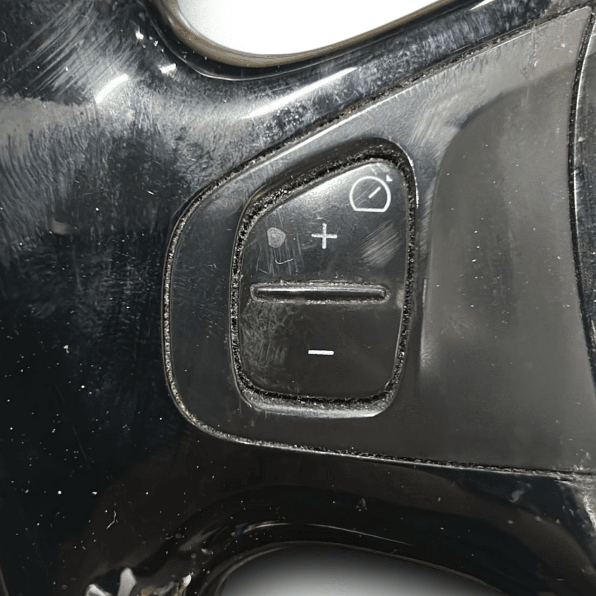 Volante / sterzo renault clio iv cod:484007003r (2012 > 2021) - F&P CRASH SRL - Ricambi Usati