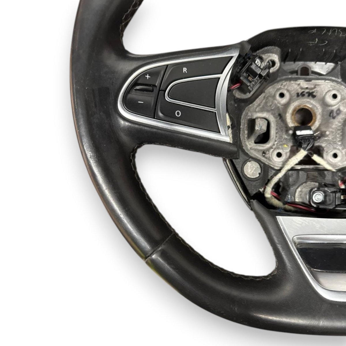 Volante / sterzo renault kadjar Cod: 484003952r (2015 - 2022) - F&P CRASH SRLS - Ricambi Usati