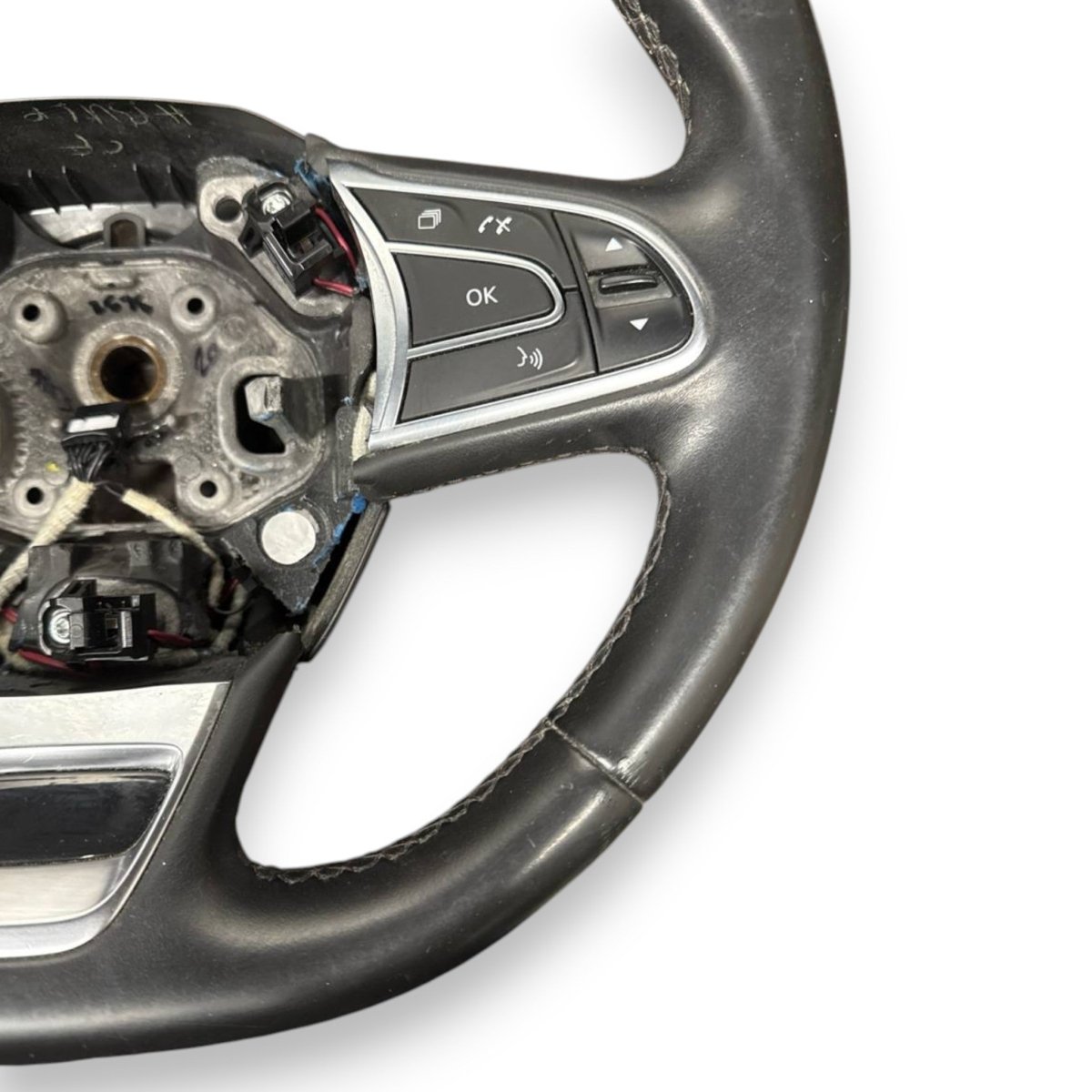 Volante / sterzo renault kadjar Cod: 484003952r (2015 - 2022) - F&P CRASH SRLS - Ricambi Usati