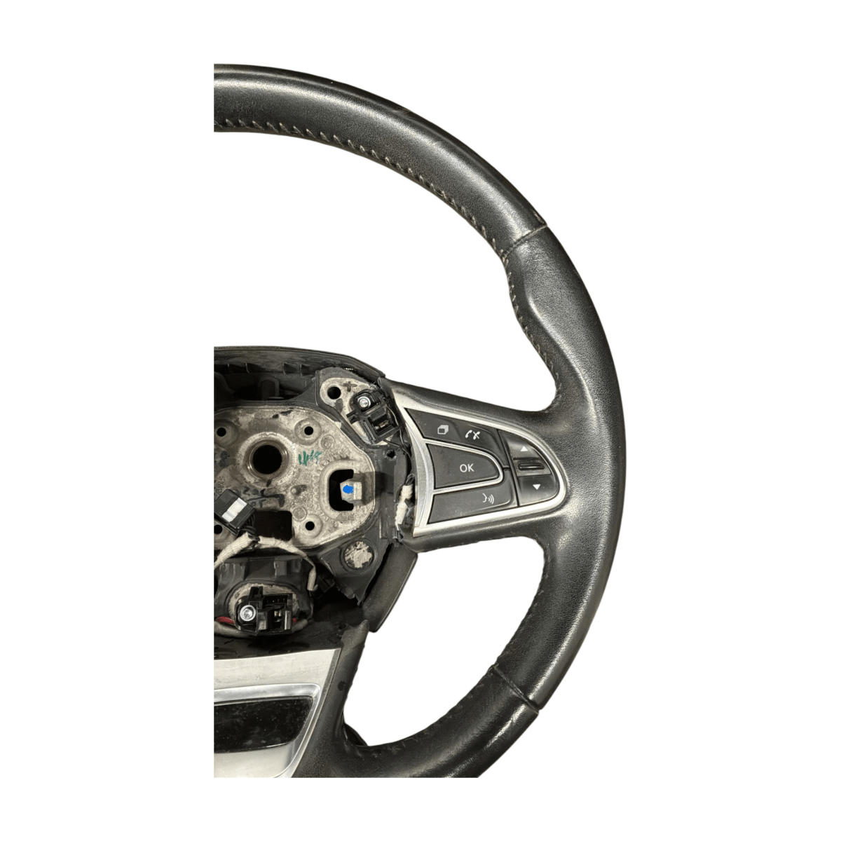 Volante / sterzo renault megane IV cod:484003587r (2015 - ) - F&P CRASH SRL - Ricambi Usati