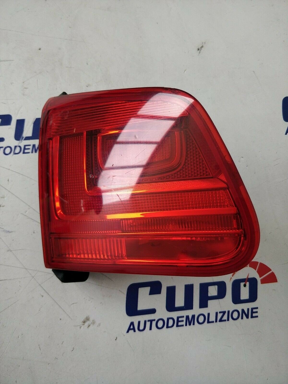 Volkswagen Tiguan 5N Left Inner Rear Light 5N0945309 - F&P CRASH SRLS - Used Parts